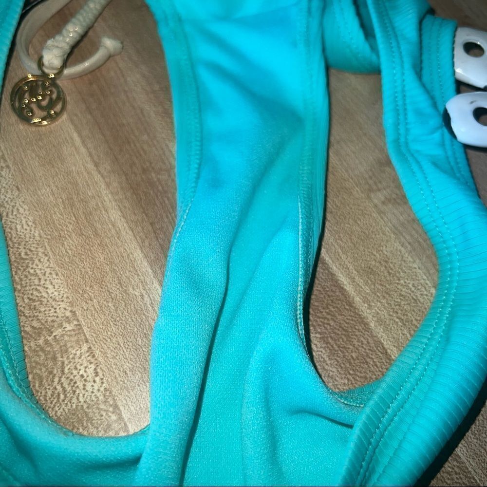 California Sunshine Two Pieces Bathing Suite Aqua Blue Size Medium - Picture 6 of 9